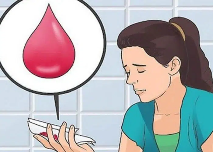 Đi tiểu ra máu là triệu chứng bất ổn trong cơ thể