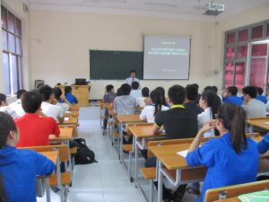 Lựa chọn đúng ngành và trường Cao đẳng sẽ giúp thí sinh có kế hoạch học tập rõ ràng và chủ động hơn cho tương lai.