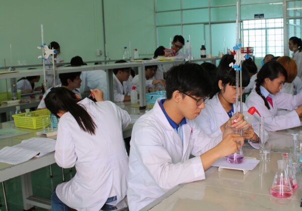 10 điều y đức trong ngành Dược: Chuẩn mực Dược sĩ cần nắm